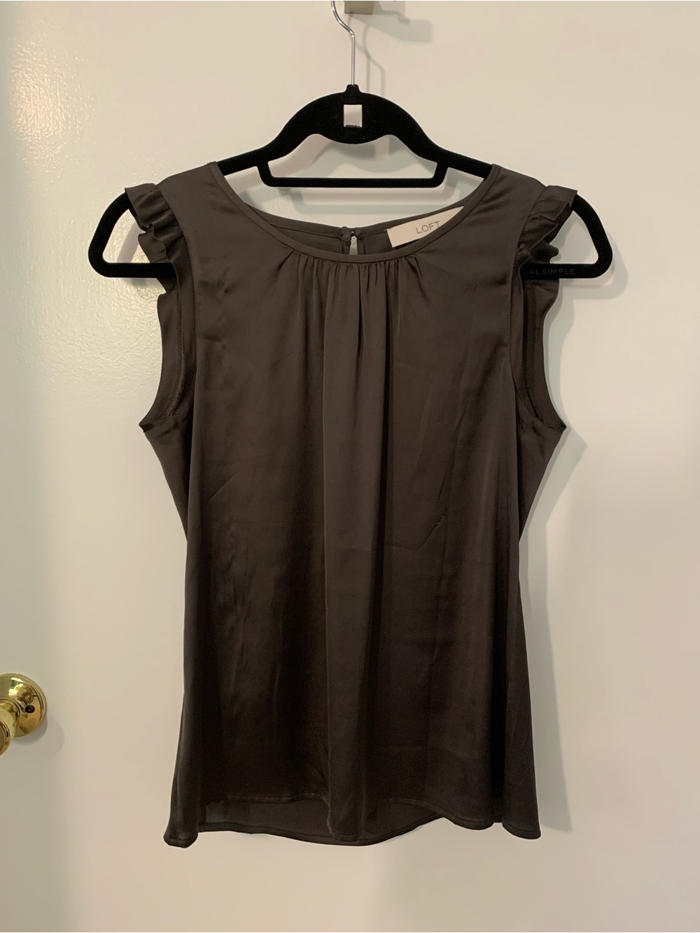 LOFT Gun Metal Ruffled Sleeve Shell Top Size XSP